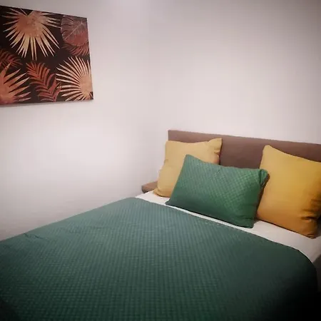 Lejlighed Blasilico - 2 Bedrooms In *